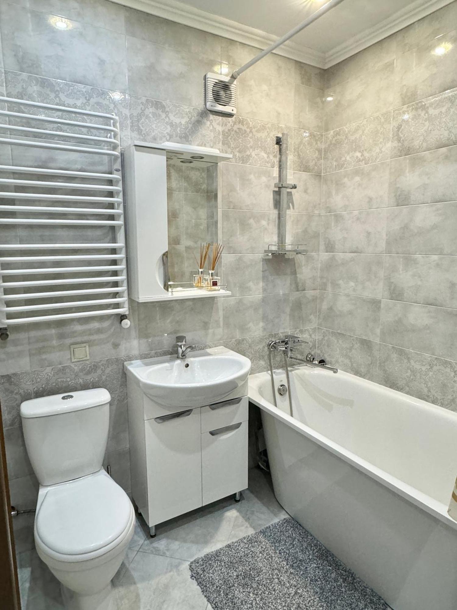 Apartment Favorite Citi новобудова тц депот, жк атлант, жк водограй дуже чисто! *