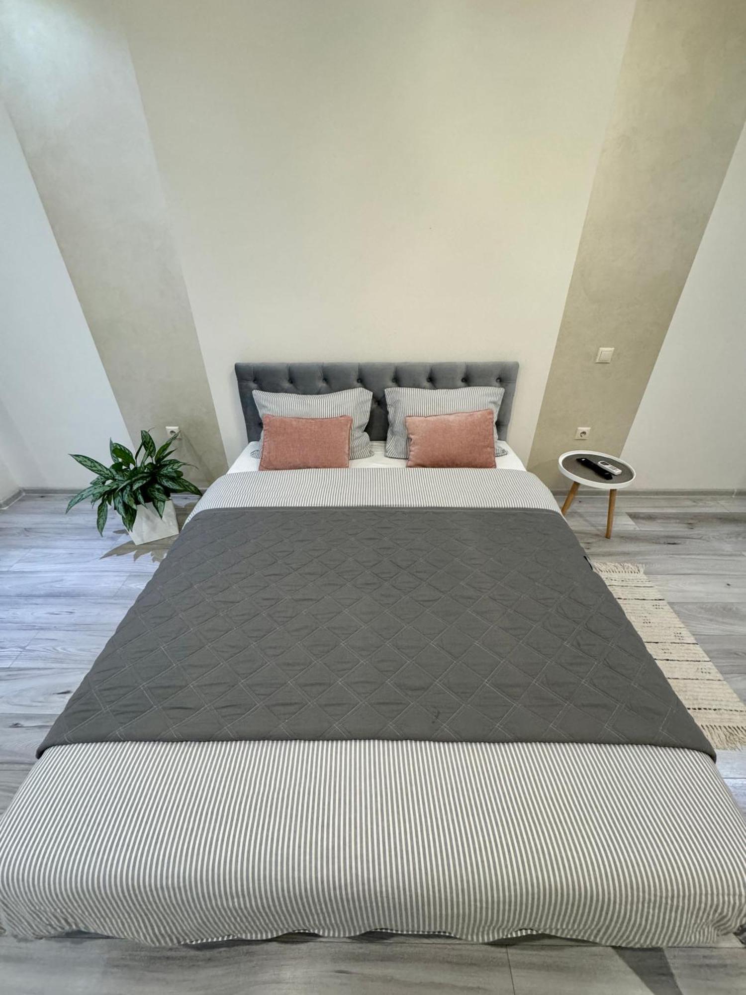 Apartment Favorite Citi новобудова тц депот, жк атлант, жк водограй дуже чисто! *
