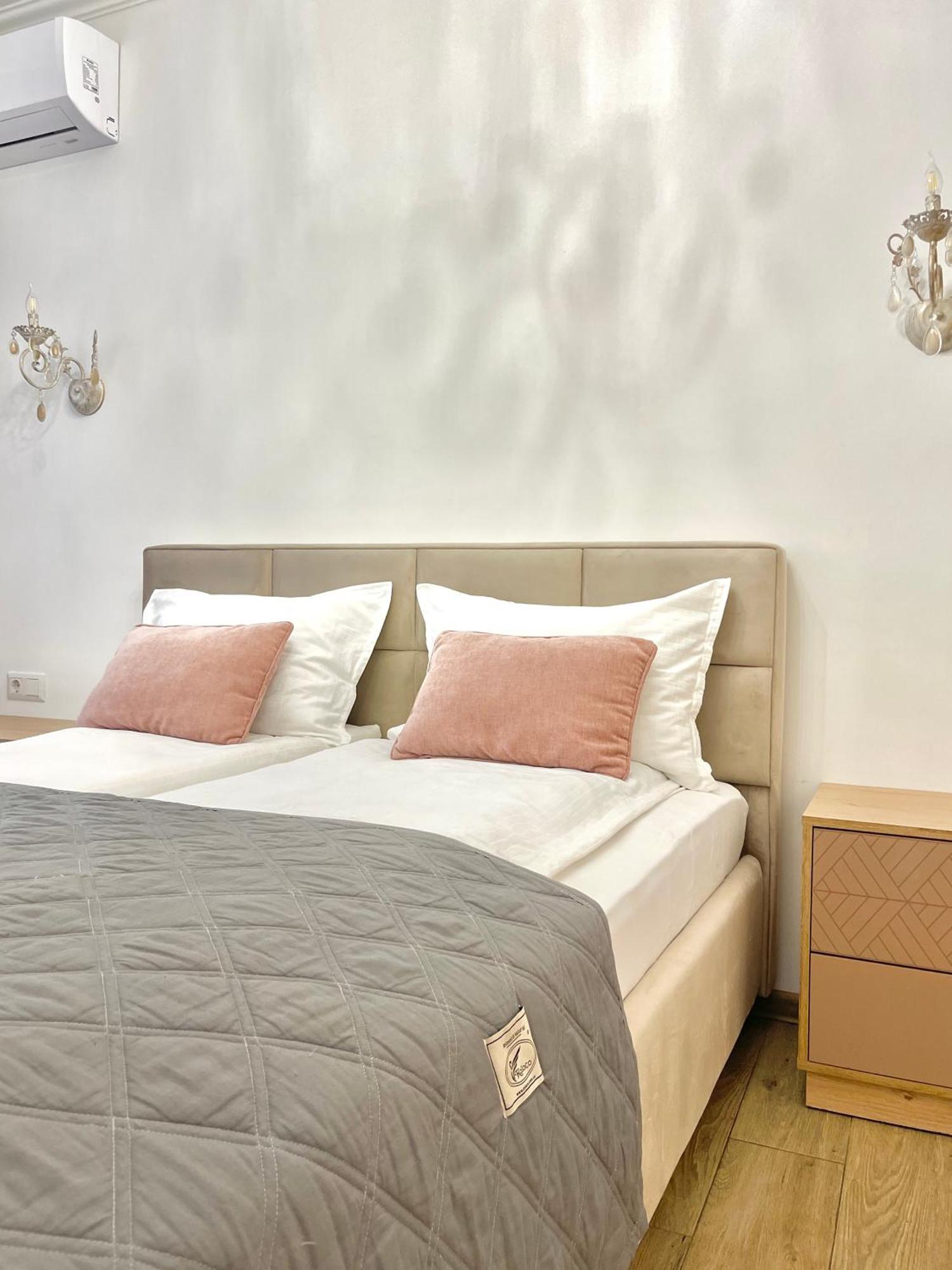 Apartment Favorite Citi новобудова тц депот, жк атлант, жк водограй дуже чисто! *